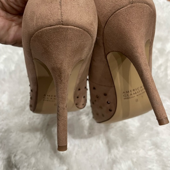 American Glamor Badgle Mischka. Size 8 - Picture 4 of 4